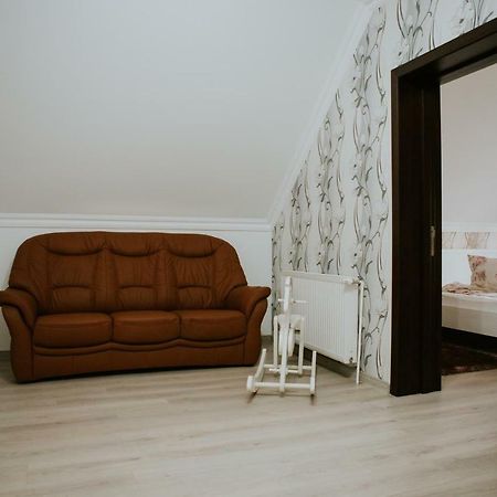 Hotel-Restaurant Milenium Salonta Dış mekan fotoğraf