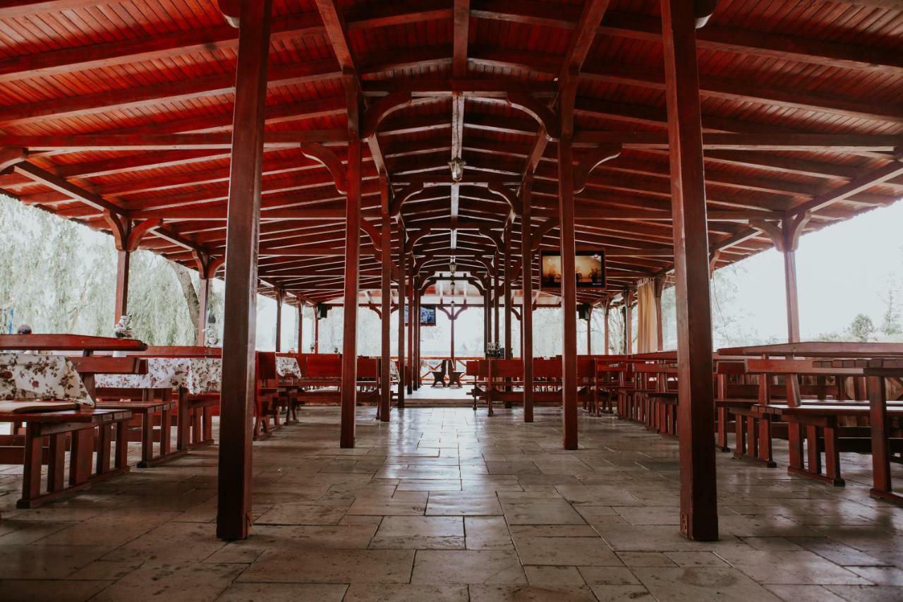 Hotel-Restaurant Milenium Salonta Dış mekan fotoğraf