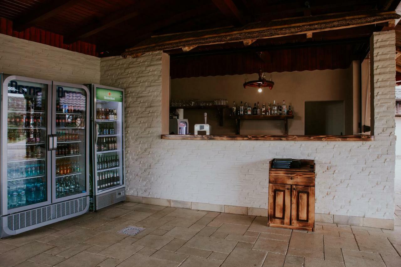 Hotel-Restaurant Milenium Salonta Dış mekan fotoğraf